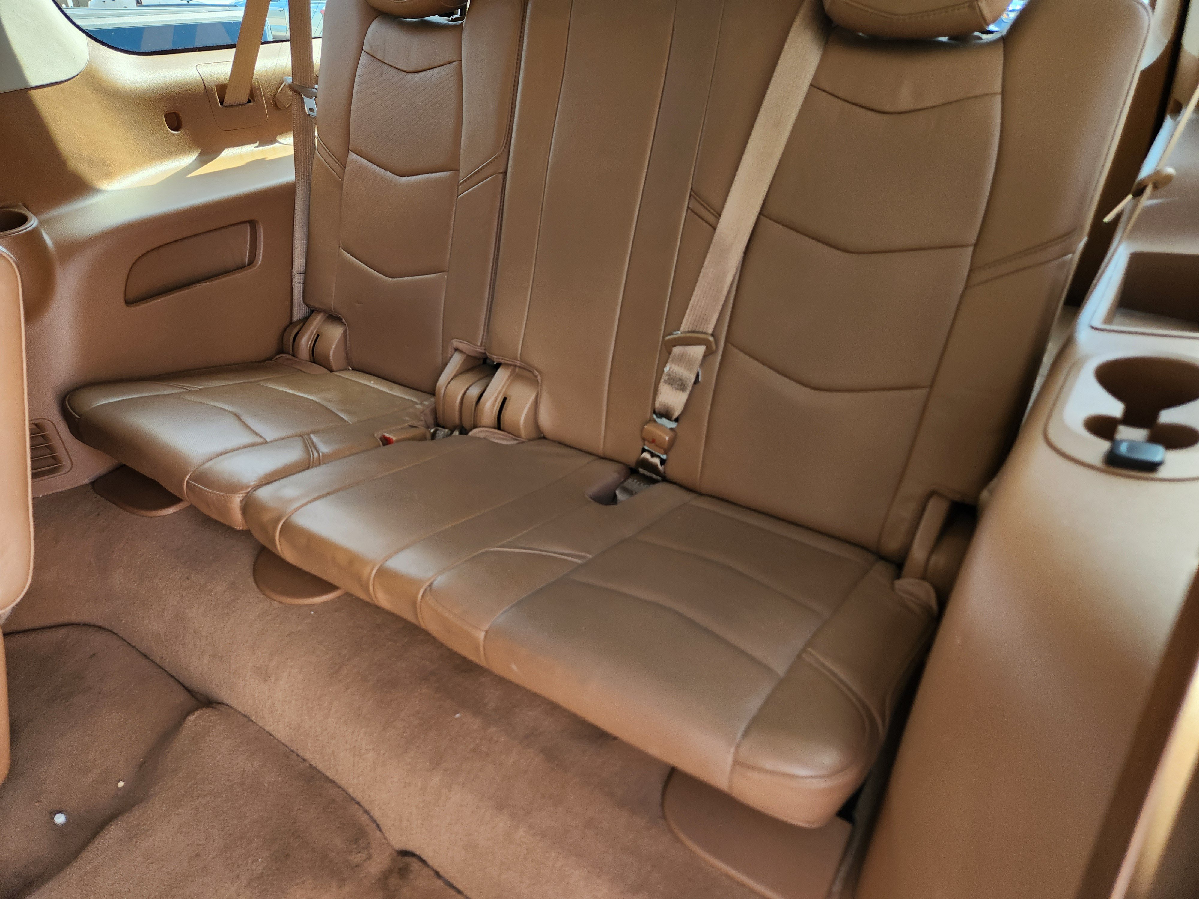 Used 2015 Cadillac Escalade ESV Platinum AWD/4WD image 23