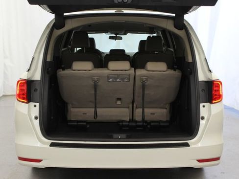 Used 2019 Honda Odyssey EX image 9