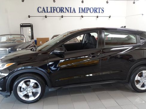 Used 2019 Honda HR-V LX image 1