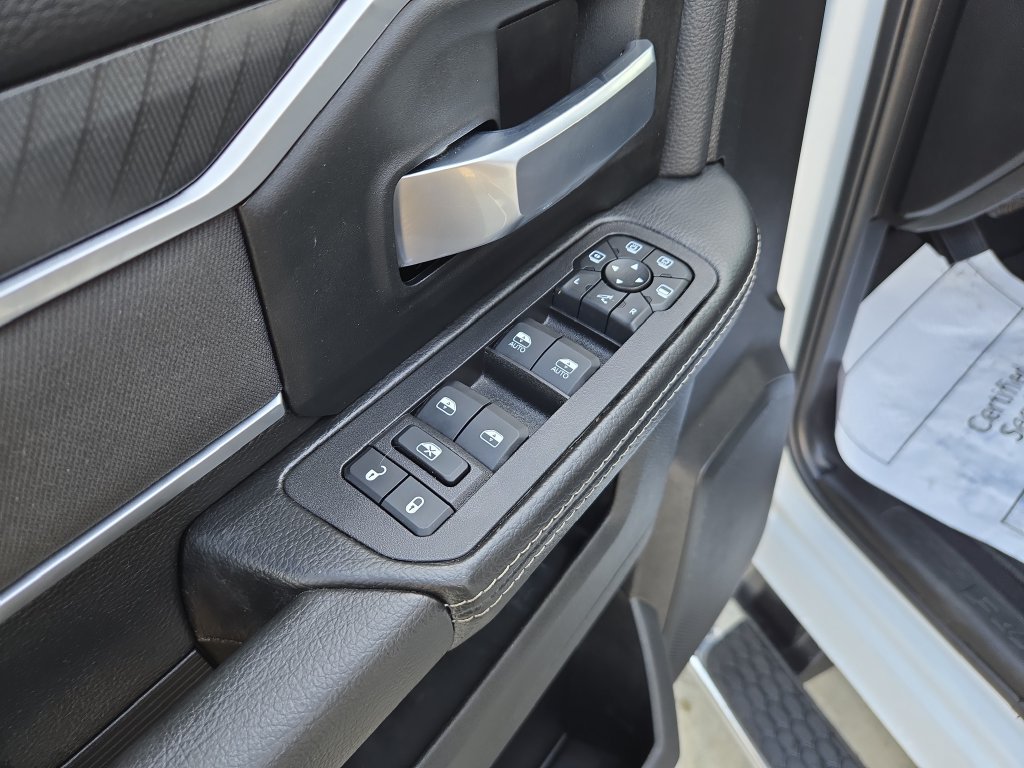 Used 2025 RAM 3500 Big Horn AWD/4WD image 13