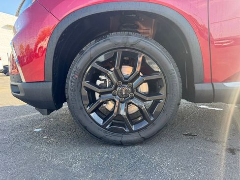 New 2025 Honda Pilot Touring image 20