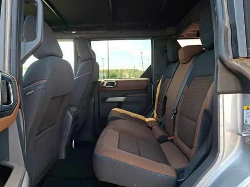 Used 2023 Ford Bronco Outer Banks AWD/4WD image 13
