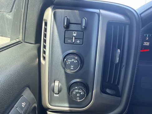 Used 2018 GMC Sierra 1500 Denali w/ Denali Ultimate Package AWD/4WD image 28