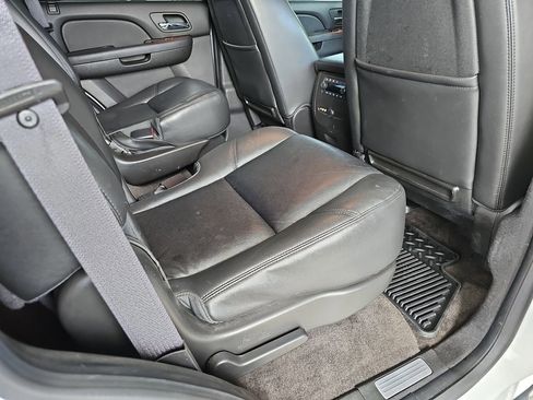 Used 2012 Chevrolet Tahoe LTZ AWD/4WD image 14