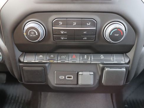 Used 2022 Chevrolet Silverado 1500 Custom Trail Boss image 11