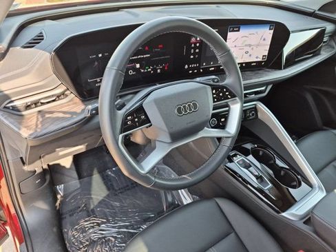 Certified 2025 Audi Q5 Premium w/ Convenience Package AWD/4WD image 11