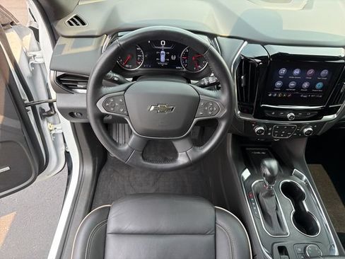 Certified 2022 Chevrolet Traverse Premier w/ Redline Edition AWD/4WD image 15