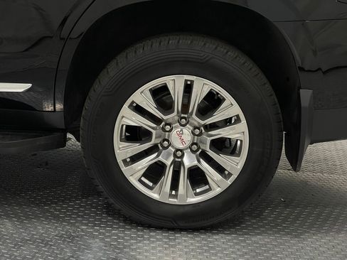 Used 2021 GMC Yukon Denali w/ Advanced Technology Package image 38