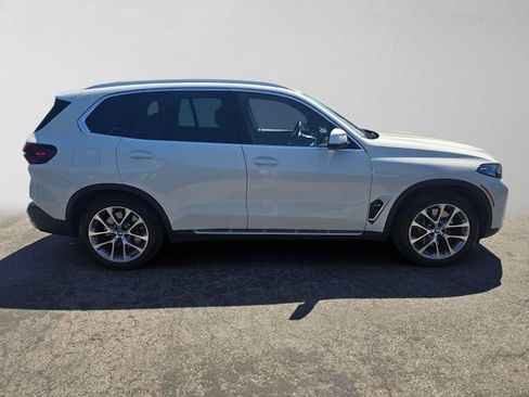 Used 2024 BMW X5 xDrive50e AWD/4WD image 6