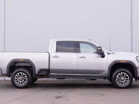 Used 2024 GMC Sierra 3500 SLE w/ SLE Value Package image 27