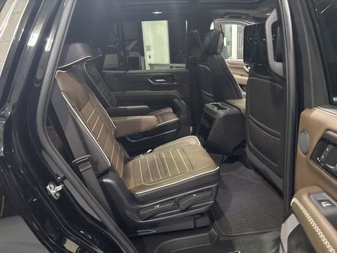 Used 2025 GMC Yukon Denali Ultimate image 28