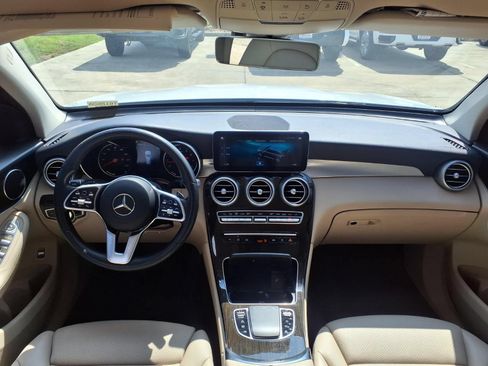 Used 2021 Mercedes-Benz GLC 300 image 10