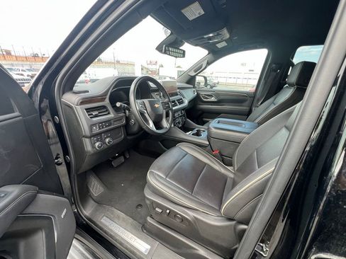 Used 2024 Chevrolet Tahoe Premier AWD/4WD image 5