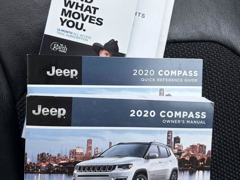 Used 2020 Jeep Compass Trailhawk w/ Cold Weather Group AWD/4WD image 22