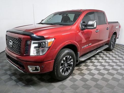 Used 2018 Nissan Titan PRO-4X w/ Pro-4x Convenience Package image 27