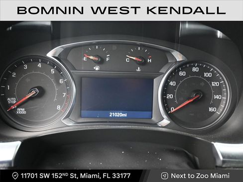 Used 2023 Chevrolet Traverse RS image 11