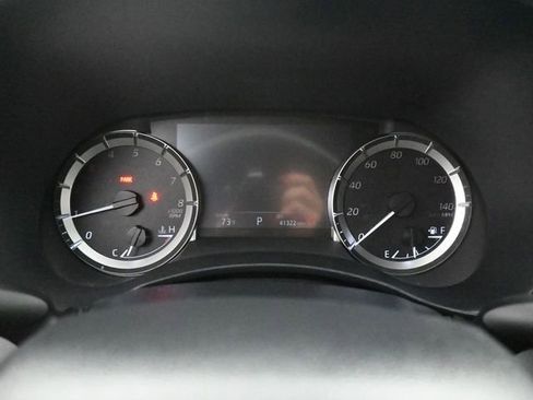 Used 2024 Toyota Highlander LE image 15