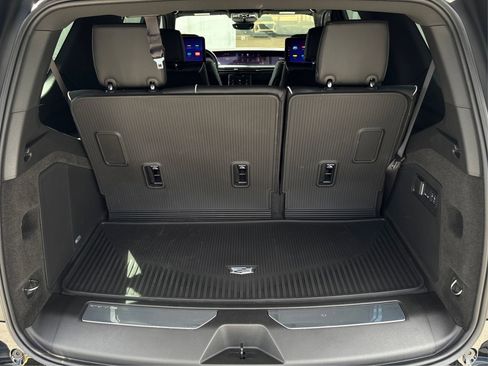 Used 2026 Cadillac Escalade Sport w/ LPO, ONYX Package image 11