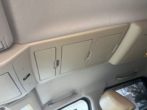 Used 2012 Nissan Titan SL w/ Texas Pkg RWD image 40