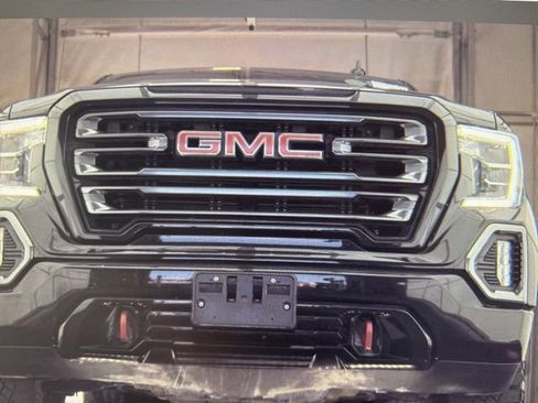 Used 2021 GMC Sierra 1500 AT4 image 3