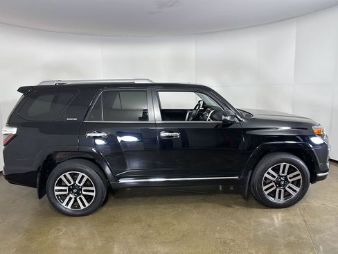 Used 2019 Toyota 4Runner Limited AWD/4WD image 8