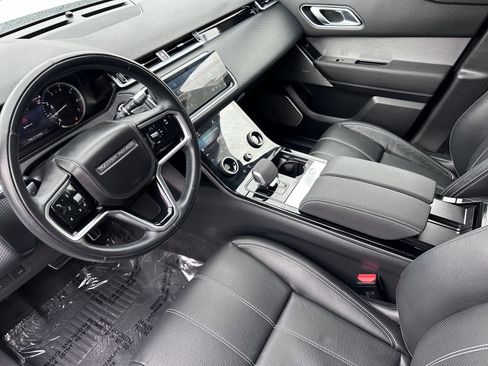 Used 2022 Land Rover Range Rover Velar R-Dynamic S image 9