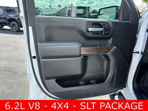 Used 2021 GMC Sierra 1500 SLT w/ SLT Premium Package image 12