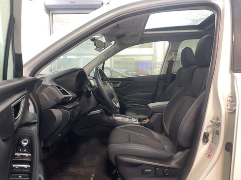 Used 2020 Subaru Forester Premium image 7