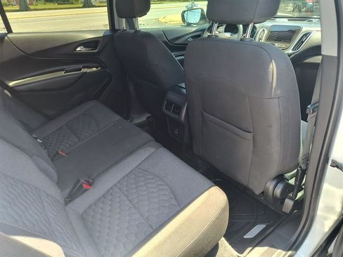 Used 2020 Chevrolet Equinox LT FWD image 26