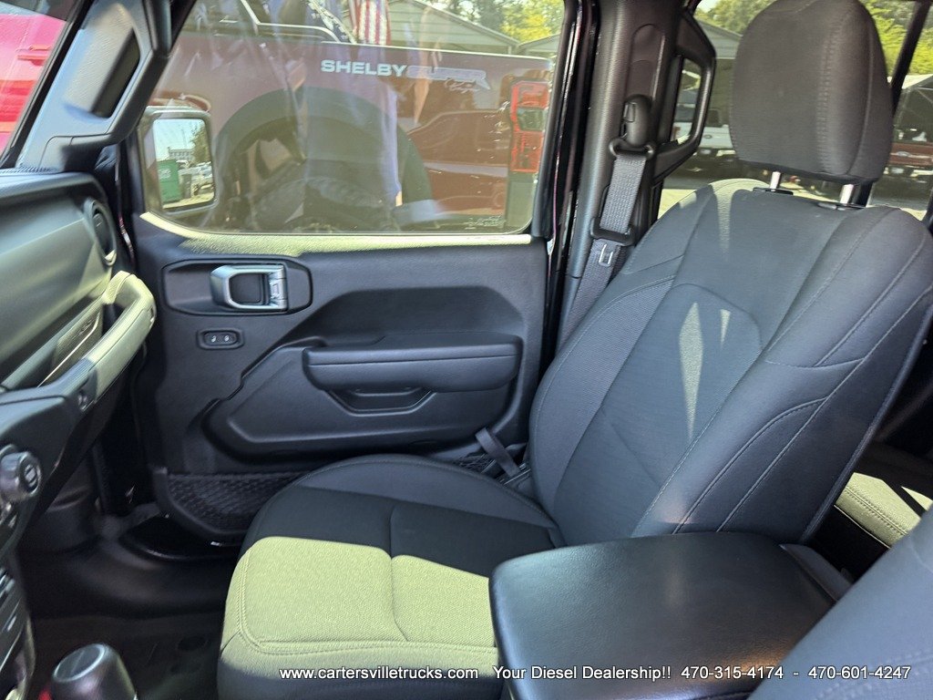 Used 2022 Jeep Gladiator Sport AWD/4WD image 15