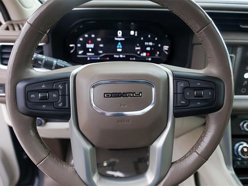 Certified 2022 GMC Yukon Denali w/ Denali Premium Package image 14