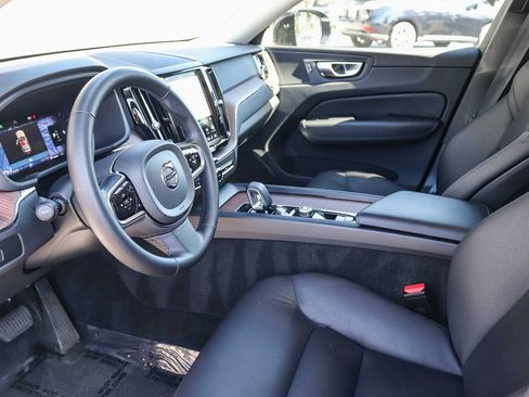 Used 2024 Volvo XC60 B5 Plus w/ Protection Package Premier AWD/4WD image 20
