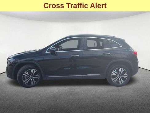 Used 2025 Mercedes-Benz GLA 250 4MATIC image 6