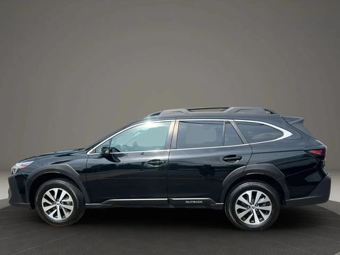 Used 2023 Subaru Outback Premium AWD/4WD image 8