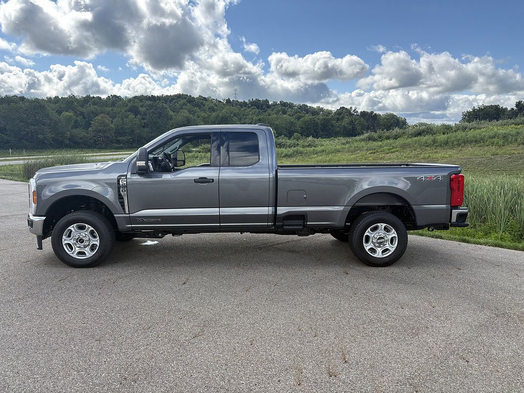New 2026 Ford F250 XLT AWD/4WD image 2