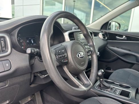 Used 2016 Kia Sorento LX AWD/4WD image 7