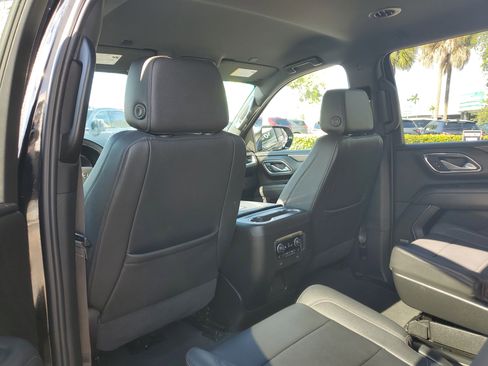 Used 2023 Chevrolet Tahoe Z71 w/ Luxury Package image 15