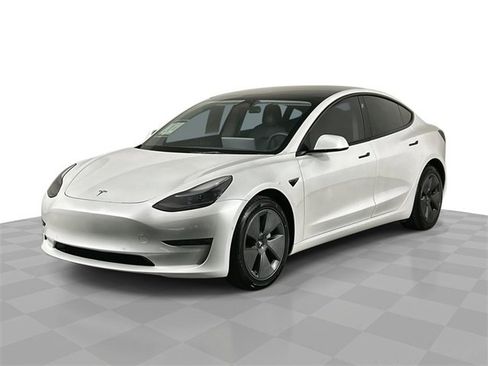 Used 2022 Tesla Model 3 Long Range image 1