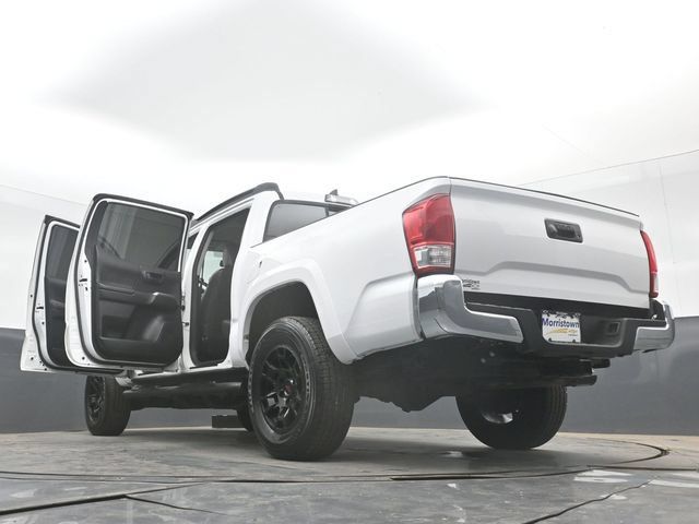 Used 2017 Toyota Tacoma SR5 w/ Tow Package AWD/4WD image 53