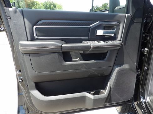 Used 2026 RAM 2500 Big Horn AWD/4WD image 14