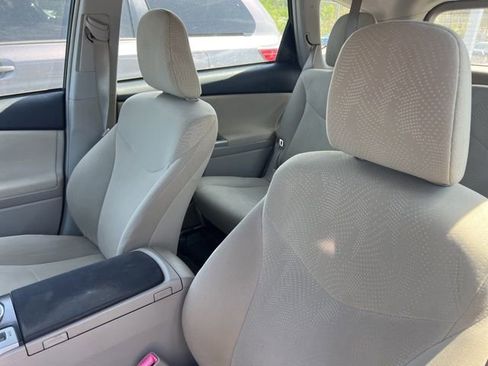 Used 2013 Toyota Prius V Three image 9