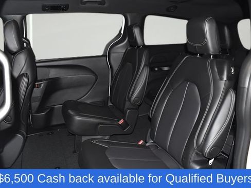 New 2026 Chrysler Pacifica Select w/ S Appearance Package FWD image 27