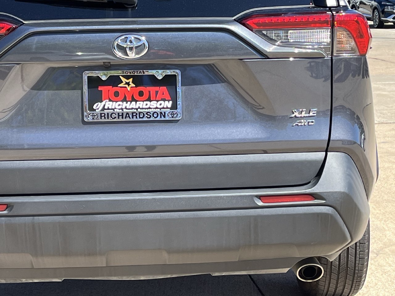 Used 2025 Toyota RAV4 XLE AWD/4WD image 6