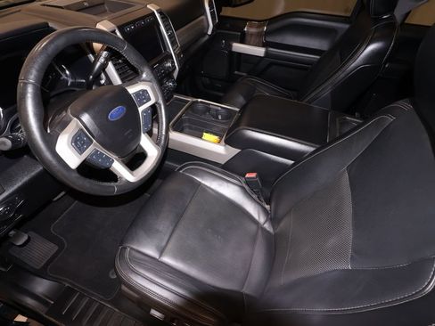 Certified 2019 Ford F350 Lariat w/ Lariat Ultimate Package AWD/4WD image 37