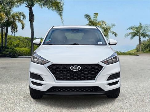 Used 2020 Hyundai Tucson SE image 3