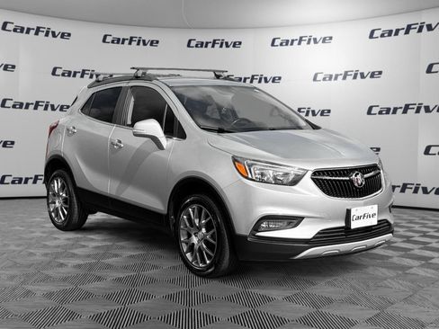 Used 2018 Buick Encore Sport Touring AWD/4WD image 8