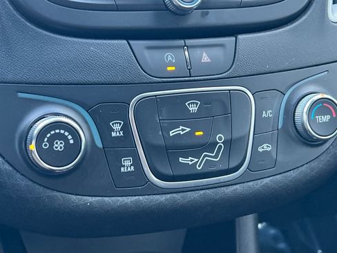 Used 2024 Chevrolet Malibu LS image 21