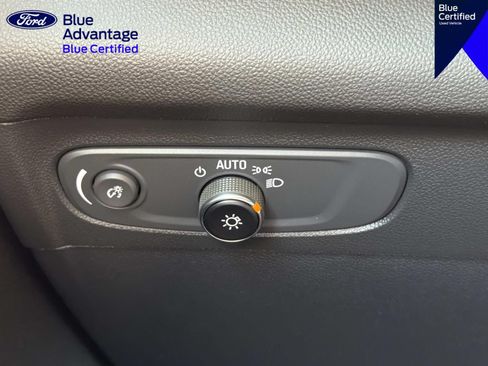 Used 2023 Buick Envision Essence w/ Sport Touring Package FWD image 30
