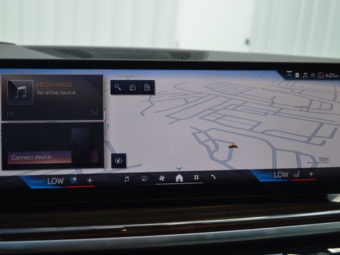 Used 2026 BMW X7 xDrive40i AWD/4WD image 18