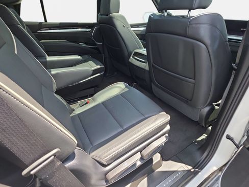 Used 2025 Cadillac Escalade Sport w/ LPO, ONYX Package AWD/4WD image 11